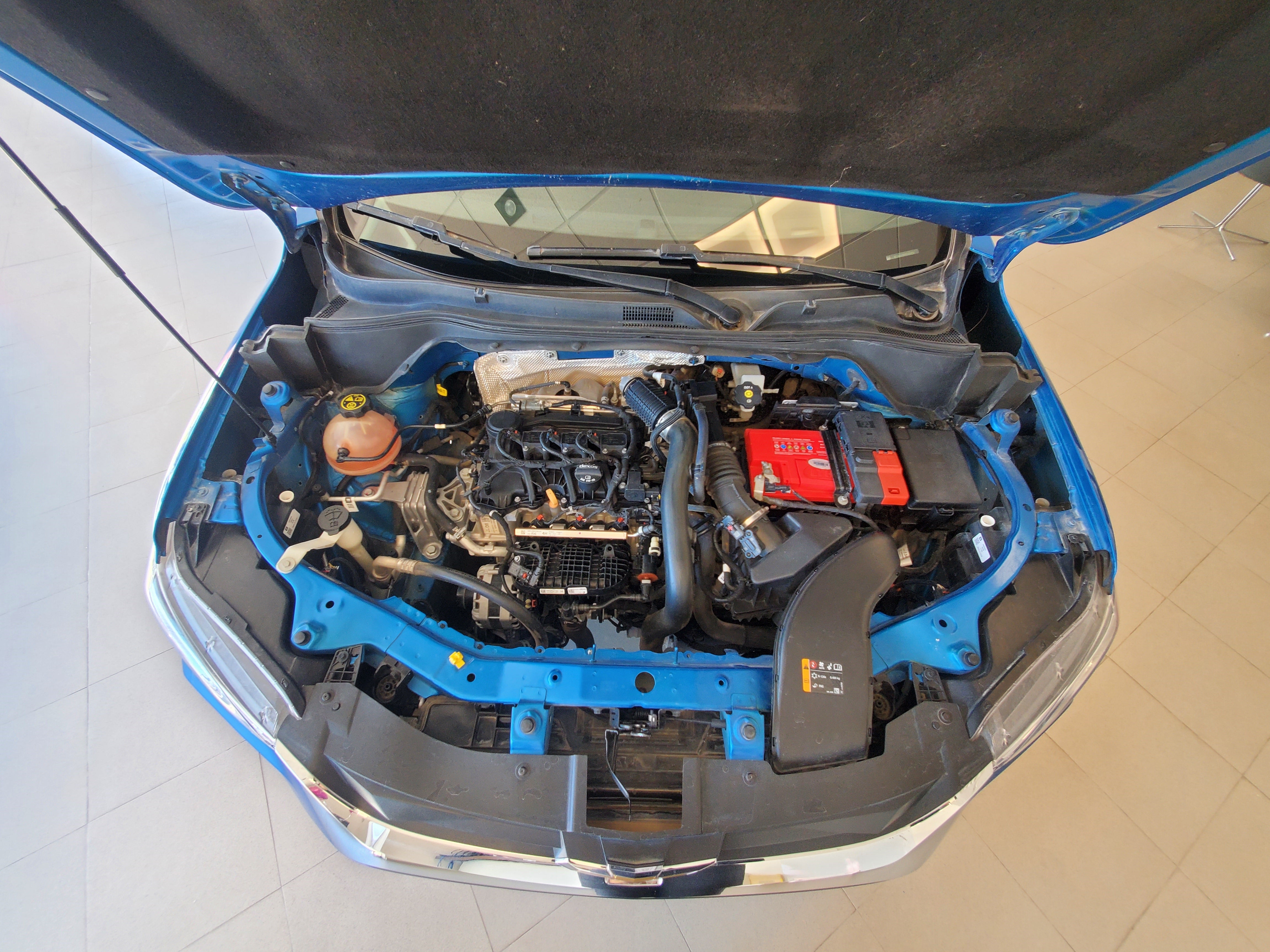 2021 Chevrolet TRACKER D 5 PTS PREMIER 12T TA F LED PIEL TP RA-17 BITONO