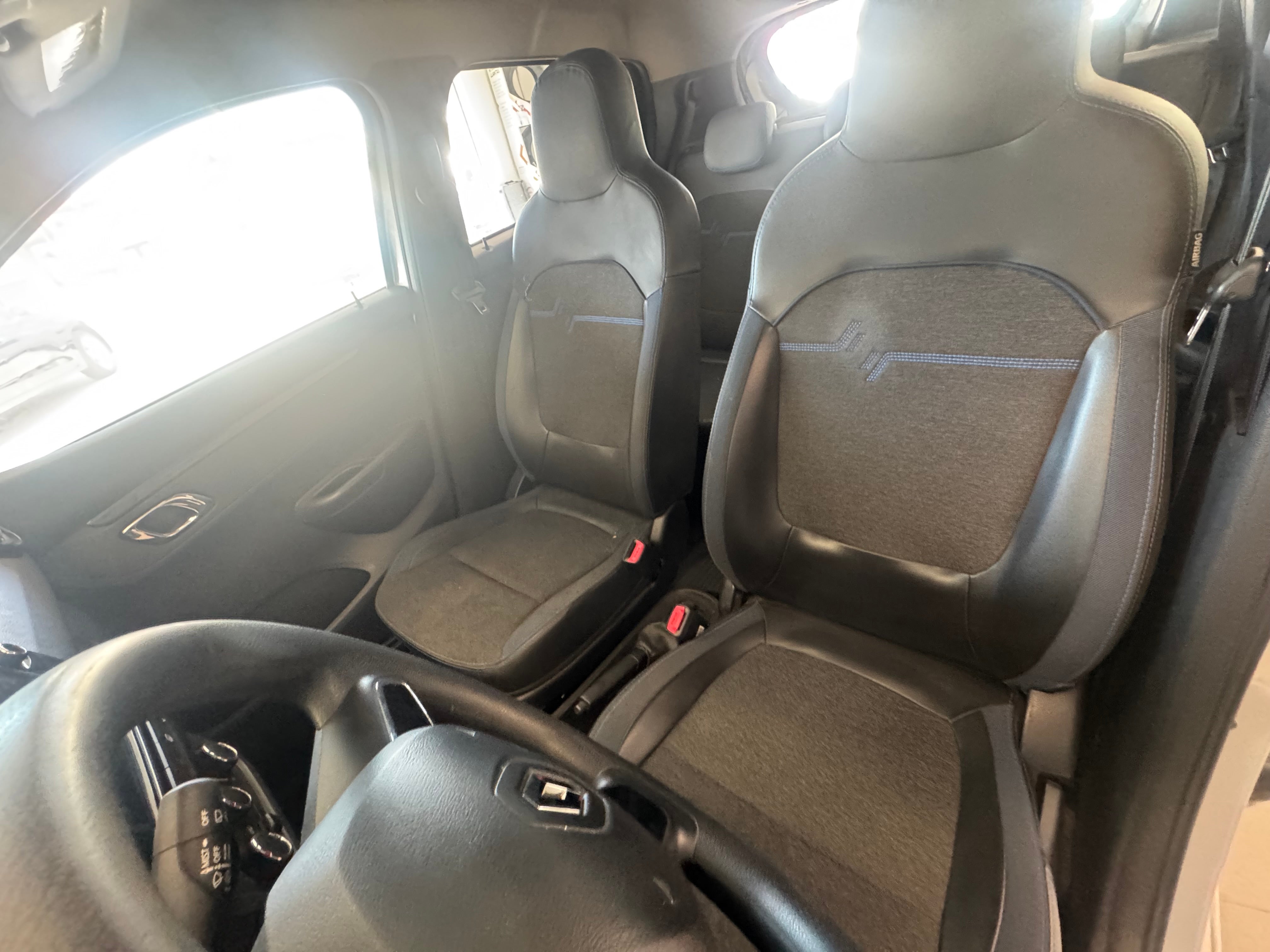 2024 RENAULT KWID 5P BITONO L31.0 MAN